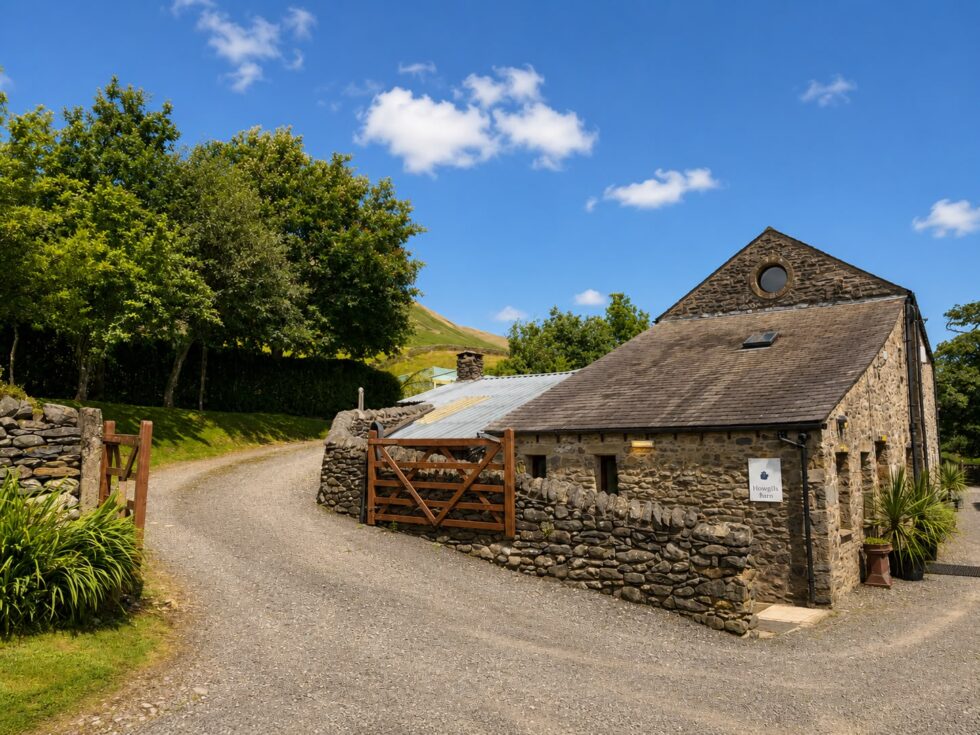 Stone-built Howgills Accommodation property near Sedbergh